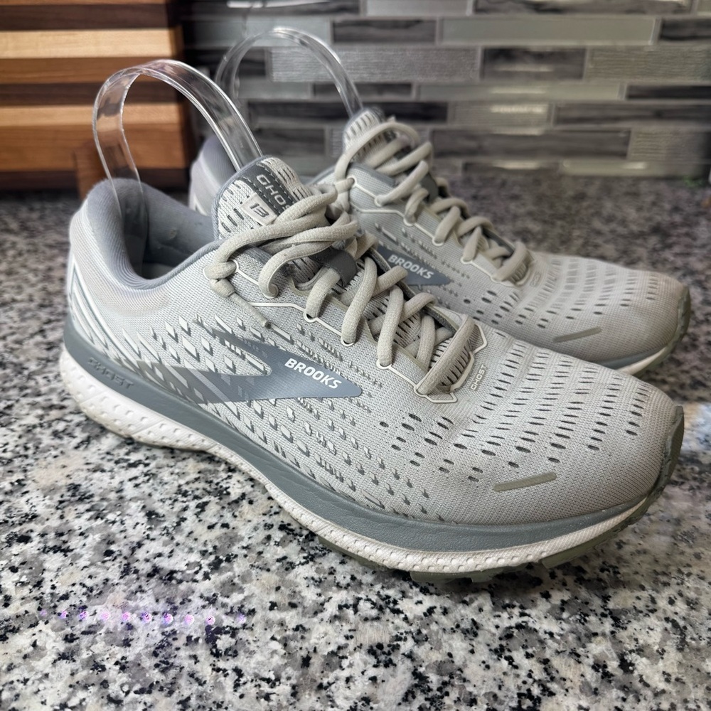 Brooks Ghost 13 Model Comfort Running Shoes In a Grey Colorway Size 11